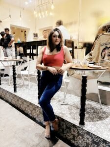 call girl service in hotel